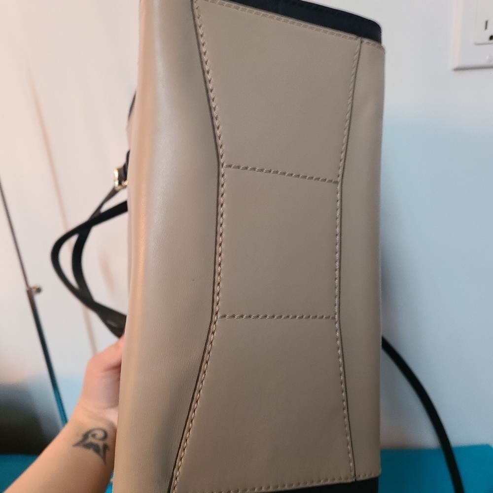 Kate Spade Handbag - Picture 7 of 16